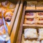 Desayuno media lunas carlosv argentina